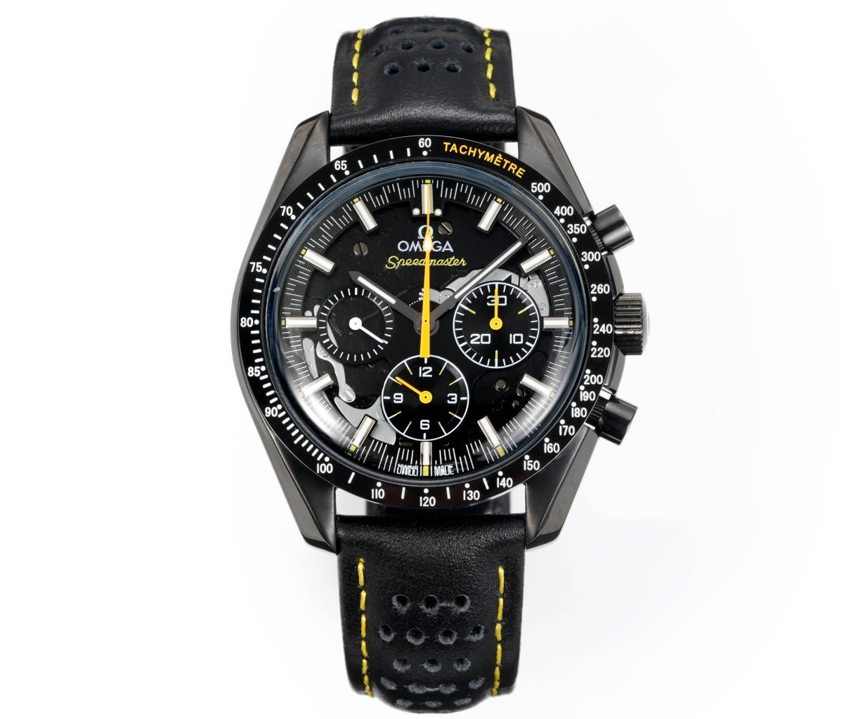 OMEGA(オメガ)スピードマスター ダークサイド・オブ・ザ・ムーン “アポロ8号” 機械式腕時計 44MM OMEGA Speedmaster Dark Side of the Moon "Apollo 8 " Mechanical Watch 44MM - Image 1