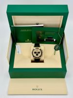 New 2024 Rolex Daytona 40mm 126518LN Oyster Flex Champagne Dial Rolex - Image 12