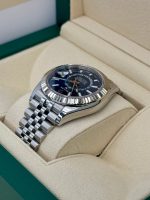 2022 Sky Dweller 42mm 326934 Stainless Steel Jubilee Blue Dial Rolex - Image 8