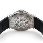 HUBLOT Classic Fusion 40TH Anniversary Titanium World Limited 200 pieces - Image 4