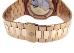 Patek Philippe - Nautilus| PATEK PHILIPPE| 5711 / 1R - 001| RG Brown Clock Automatic Winding Bracelet| Commissions| Middle Ages| - Image 5